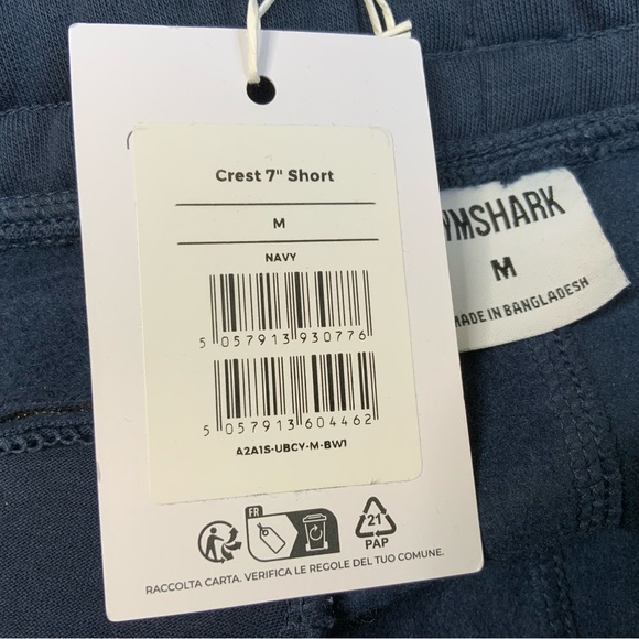 Gym Short Men’s Navy Blue Crest 7” Shorts. Size Medium. (NWT). - Picture 7 of 7